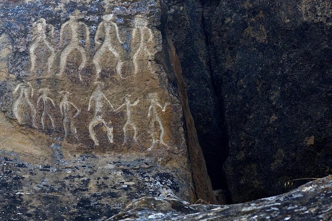 All inclusive! Qobustan, Mud Vulcano, Ateshgah & Yanardag Fire Mountain Tour - Mud volcanoes near Qobustan: the Lada switch and the mini safari feel