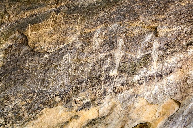 All inclusive! Qobustan, Mud Vulcano, Ateshgah & Yanardag Fire Mountain Tour - Pickup, timing, and how the day stays on track