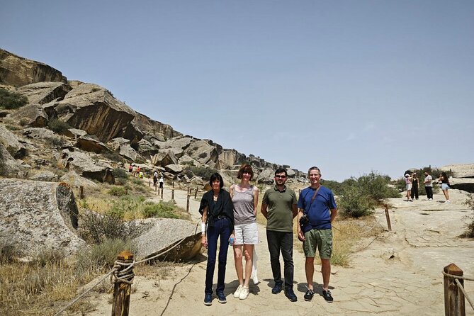 All inclusive! Qobustan, Mud Vulcano, Ateshgah & Yanardag Fire Mountain Tour - Guides and communication: when it’s smooth, when it needs flexibility