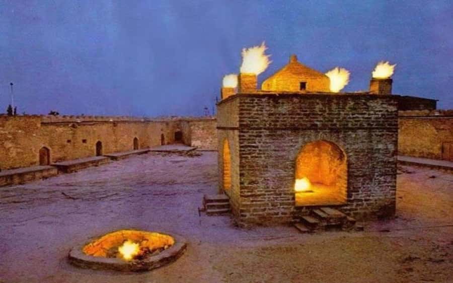 Ateshgah Fire temple and Burning mountain tour - Yanar Dag Burning Mountains: natural gas fire, short and unforgettable
