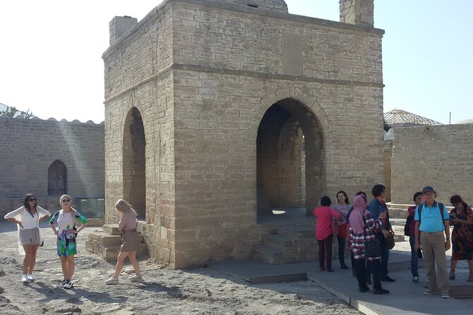 Ateshgah Fire Temple and Yanardag Fire Mountain Private Tour - Stop 2: Yanardag Fire Mountain and the steady gas flame on the hillside