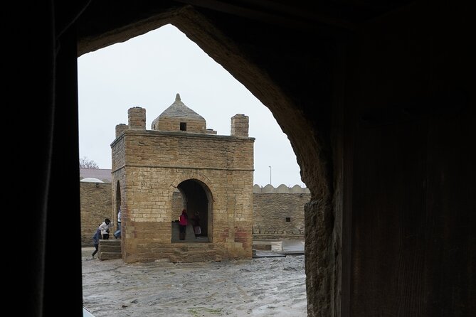 Ateshgah Fire Temple and Yanardag Fire Mountain Private Tour - Should you book this Ateshgah and Yanardag private tour?