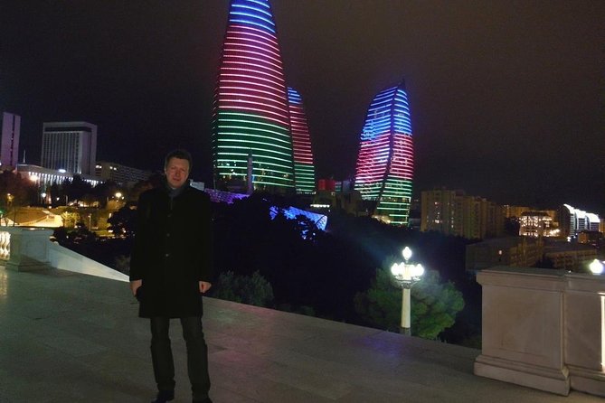 Baku by Night: Small-Group Walking Tour - Stop 3: Martyrs Lane Memorial, a Respectful Night Pause
