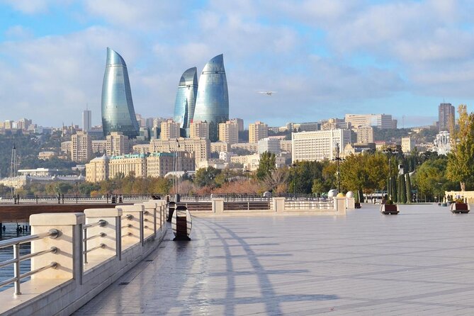 Baku by Night: Small-Group Walking Tour - Stop 1: Icheri Sheher Fortress Walls and the Philharmonic Garden