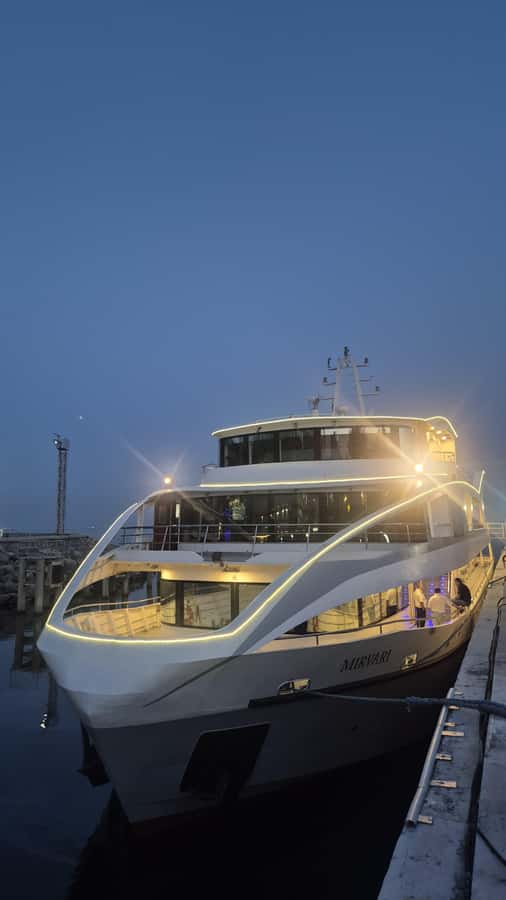 Baku: Caspian Sea Boat Tour with City Skyline Views - Landmarks You Will See From the Caspian Sea (and the Best Moments)