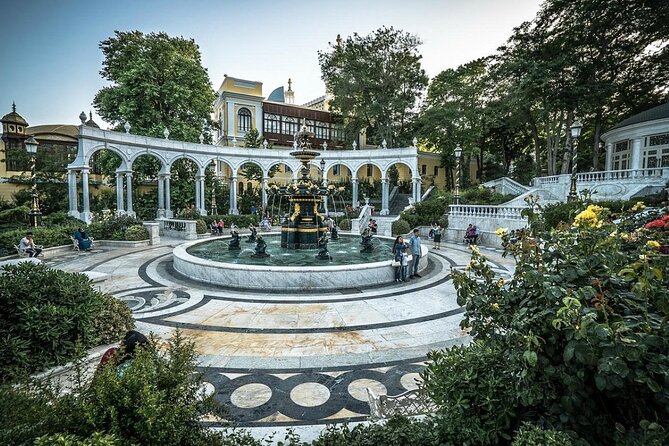 Baku City Tour - A 3-hour mix of old Baku, modern Baku, and real wow views