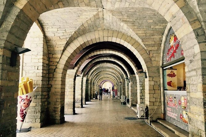Baku Downtown Original Walking Tour - Malokan Gardens to the seaside national park feeling