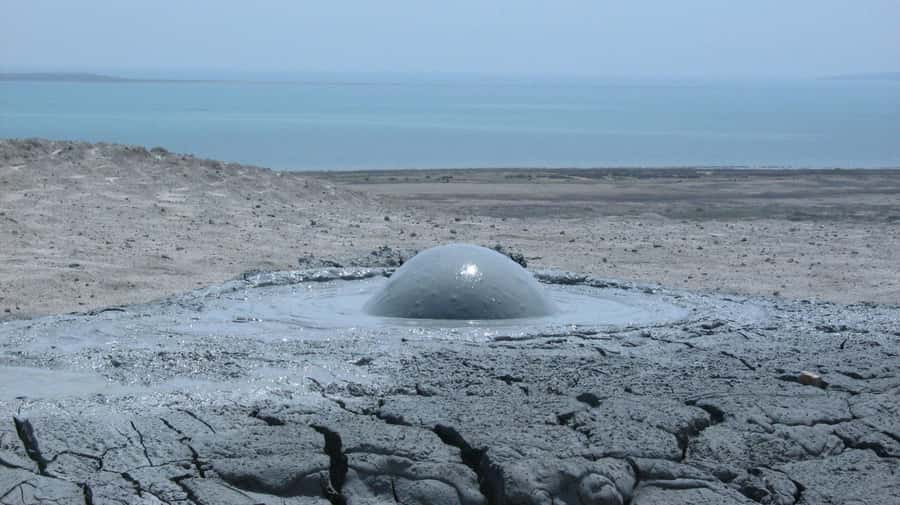 Baku: Gobustan & Absheron with Mud Volcanoes & Fire - From Gosha Gala Gapysy to Bibiheybat, getting your bearings