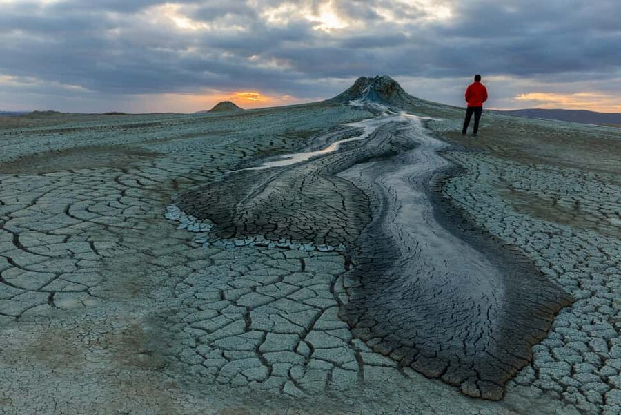 Baku: Gobustan and Absheron Adventure Tour - Yanar Dag: the burning hillside that ties it all together