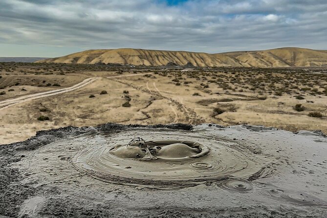 Baku: Gobustan, Mud Volcano, Fire Temple & Burning Mountain - Yanar Dag (Burning Mountain): the outside-of-the-temple payoff