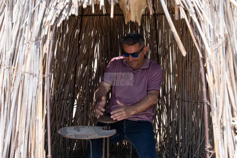 Baku: Gobustan National Reserve Guided Trip - Private - The oil well and the James Bond photo moment