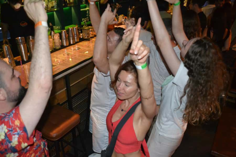 Baku: Guided Bar Crawl with Shots and Nightclub Entry - Meeting at Finnegan’s and Spotting Your Guide With the Orange Flag