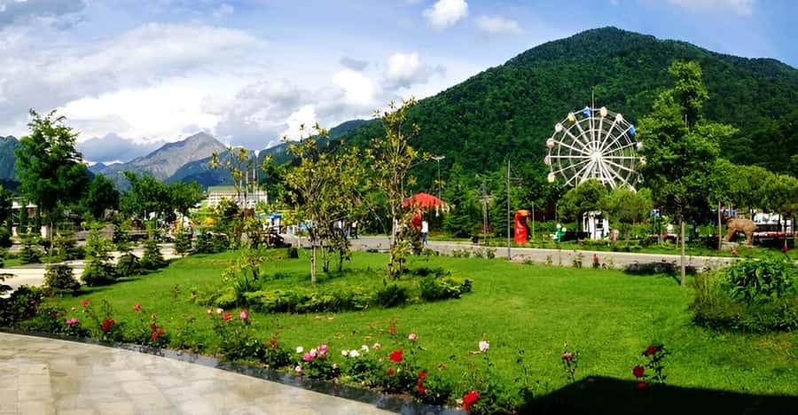 Baku: Guided Day Trip to Gabala with Hotel Pickup & Drop-off - Shamakhi Juma Mosque: A Historic Stop You Can Actually Spend Time With