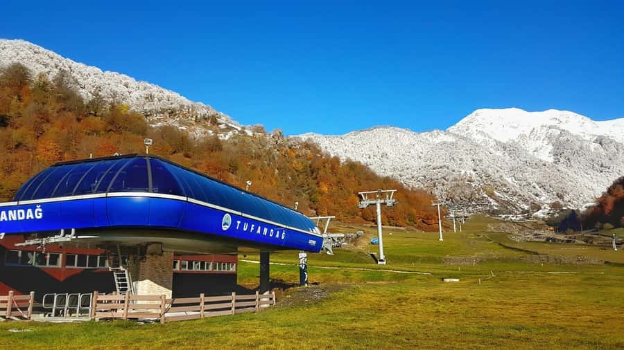 Baku: Guided Day Trip to Gabala with Hotel Pickup & Drop-off - Tour Guides and Group Size: What Makes This Feel Like a Real Day, Not Just Transport