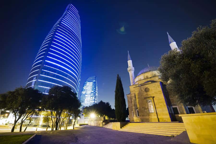 Baku Lights Night Tour with Hotel Pickup - Flame Towers, Baku Eye, and the Night Photo Moment You’ll Remember