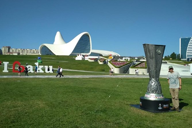 Baku Modern City & Old Town Private Tour - Heydar Aliyev Cultural Center, Zaha Hadid’s Baku Signature Moment