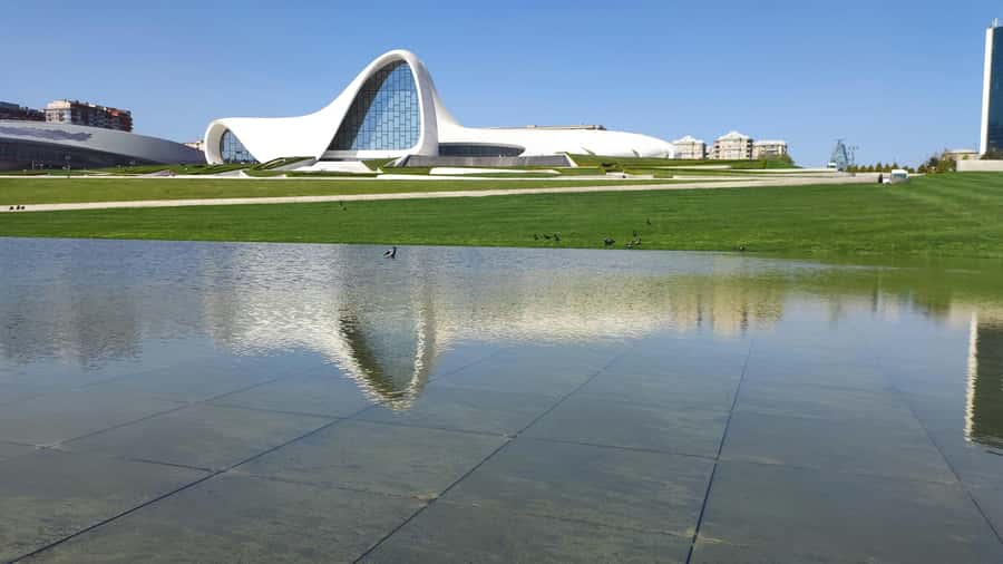 Baku: Night Panoramic Group Tour with Flame Towers 1 - Time on Your Feet: What 210 Minutes Really Means