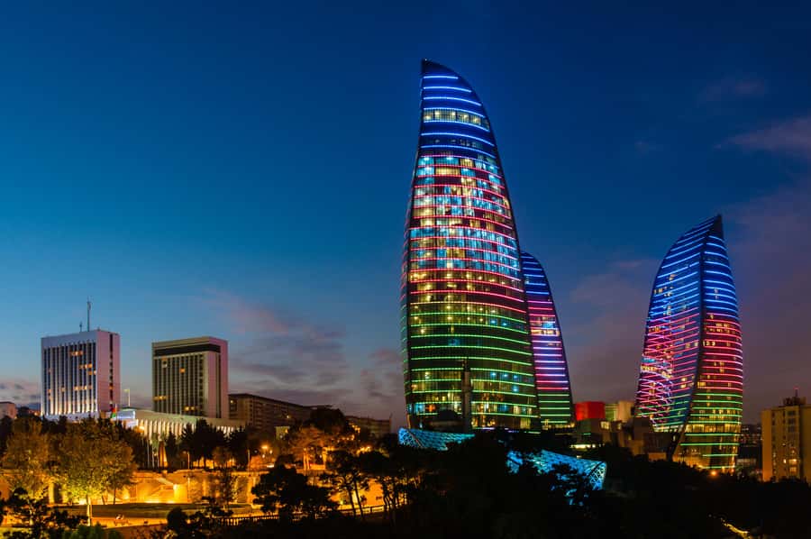 Baku: Nighttime Guided City Tour - Highland Park Night Stop: Panoramic Views of Flame Towers