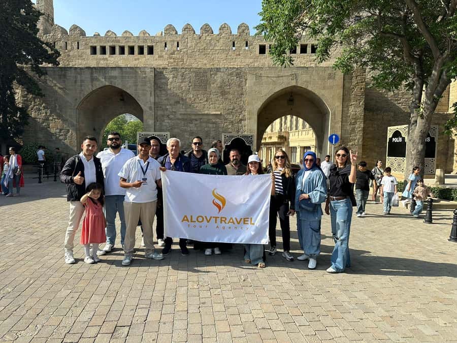 Baku: Old City Guided Walking Tour - Meeting at the Double Gate, then getting your bearings fast