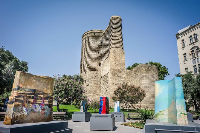 Baku Old City (Icherisheher) Group Tour - The role of the guide, especially Sam and the photo help