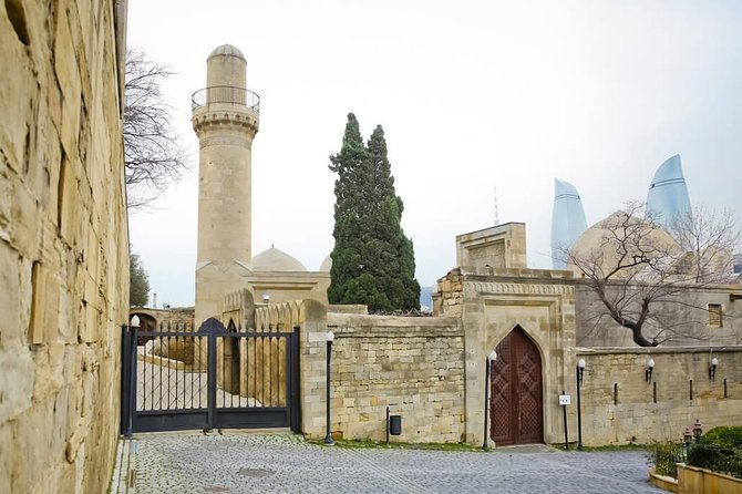 Baku Old City Tour - Why a 2-hour Old Baku walk works (and where it starts)