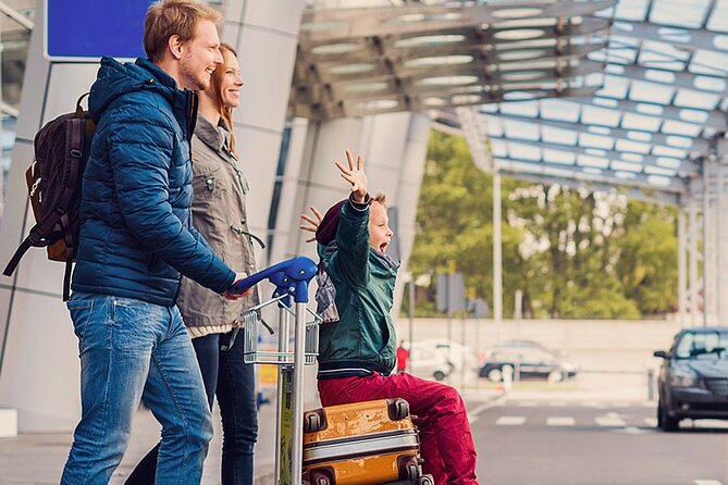 Baku Private Airport Transfer - Meeting your driver, using the name card system