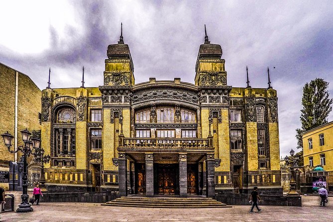 Baku Soviet Architecutre Gudied Walking Tour - Key things to look forward to
