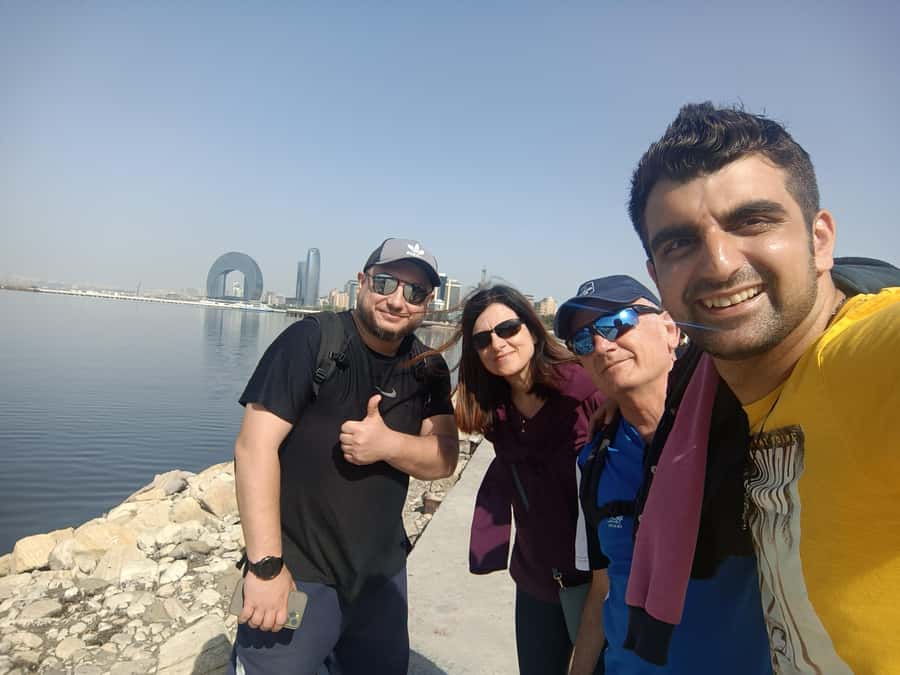 Baku: Stunning Walking Tour of Historical and Modern City - A Baku walk that actually connects the dots