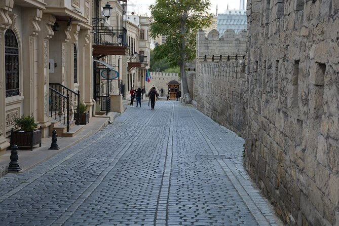 Baku Tour 3 Nights (4 Days) - Icheri Sheher Walk: Shirvanshakhs Palace, Maiden Tower, and a Living Neighborhood