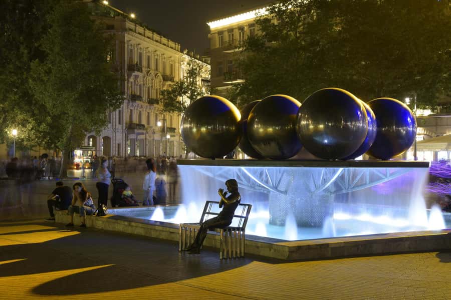 Become a Baku resident in a day - Old City (Icherisheher): the “before and after” feeling starts here