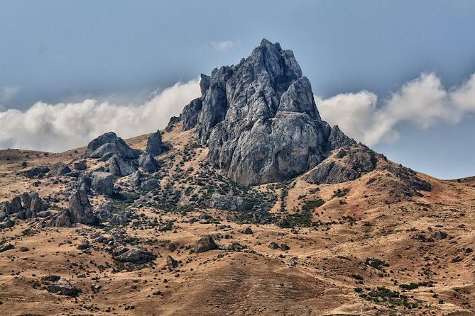 Beshbarmag & Candy Cane Mountains Tour - Stop 1: Beshbarmag Five-Fingered Mountain, Views at 382 Meters, and Birding Season Magic
