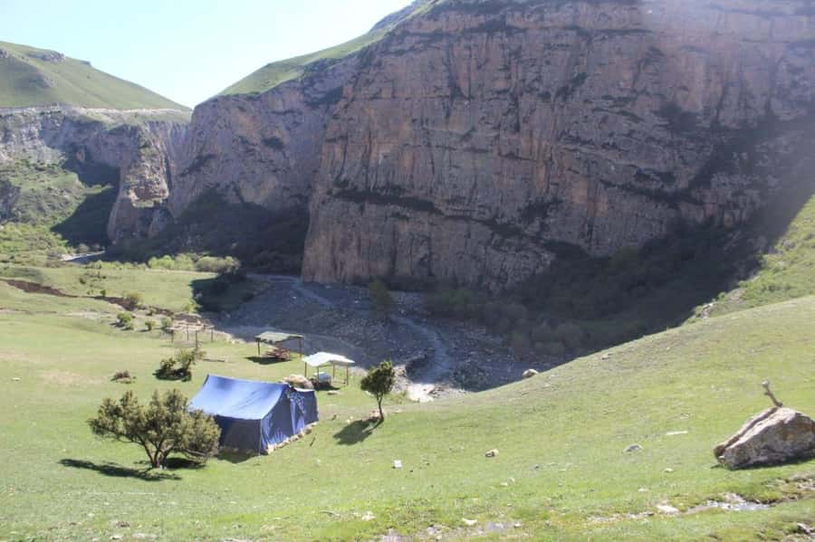 Candy Mountains - Guba - Khinaliq Guided Full Day Tour - Khizi District Photo Stop: Candy Mountains In 30 Minutes