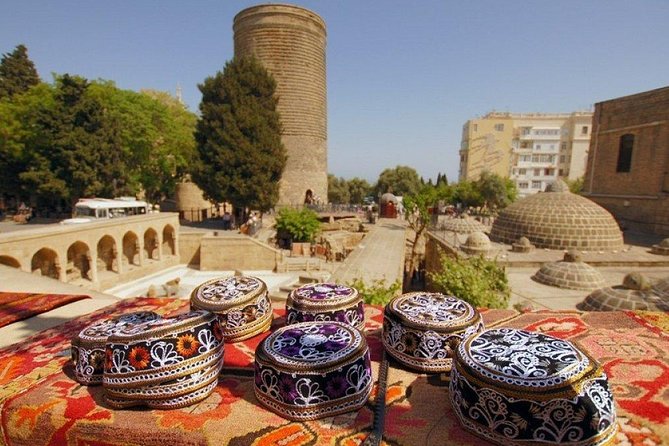 City Tour in Baku - Highland Park and Martyrs’ Lane: the best quick orientation for first-timers