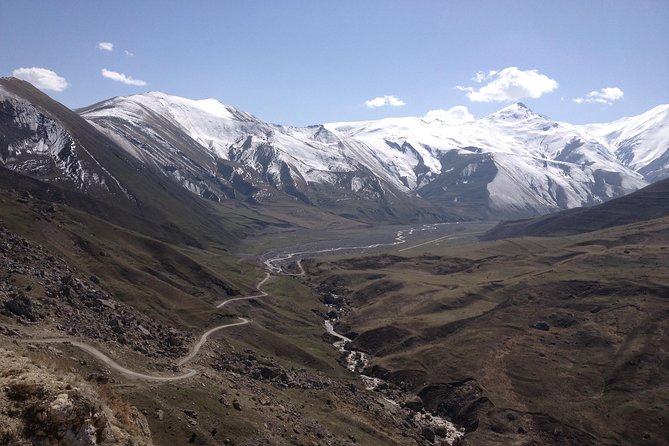 Day Trip to Khinalug, Guba - The mountain drive: long, winding, and worth paying attention to