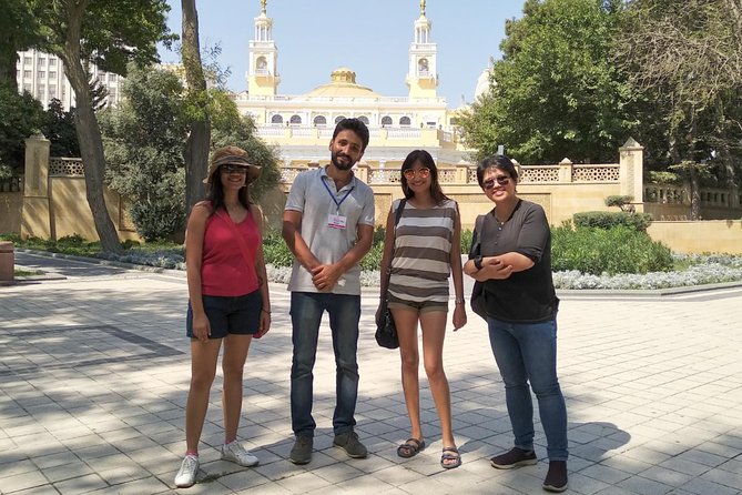 Discover Baku Private 3-hour Tour - Where the tour starts and how the flow feels