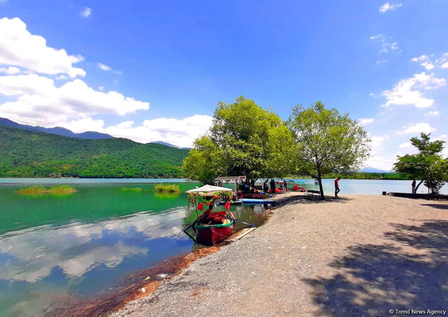 Full day Tour to Sheki: 4 regions of Azerbaijan in 1 day - Nohur Lake in Gabala: lunch by the water, plus an optional catamaran ride