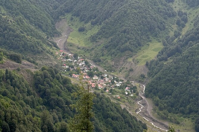 Gabala-Shamakhi-Tufandag-Nohur lake-Waterfall tour From Baku - Lunch choices and what your money is really buying