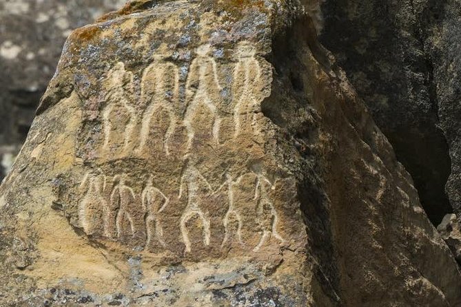 Gobustan+Absheron Day Trip - A half-day loop of fire, stone, and mud outside Baku