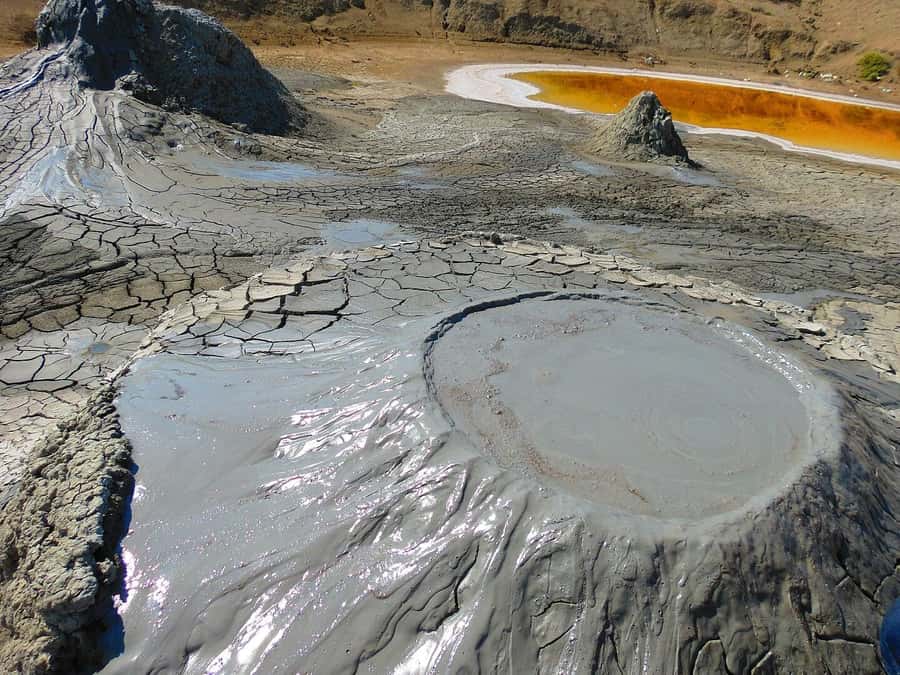 Gobustan, Mud Volcano, Burning Land and Fire Temple Tour - Should you book this Gobustan and Fire sites tour?