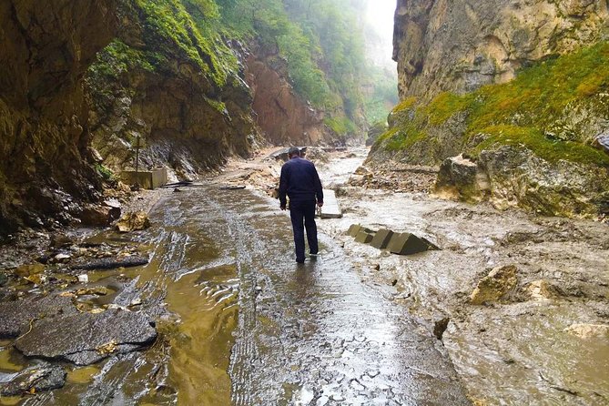 Guba and Khinaligh Private Tour - The guide makes or breaks it, and why patience matters