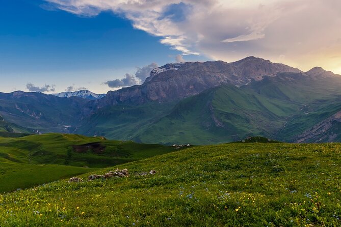 Guba-Shahdag-Candy Cane Mountains Tour/ Entrance Included - A 9:00 am Mountain Circuit From Baku (What the Day Feels Like)
