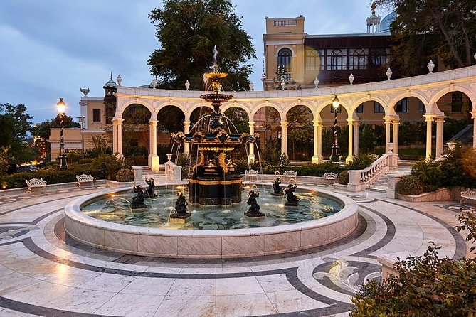 Half-Day Baku Private Walking Tour with Pickup - A half-day Baku walk that stays easy to manage