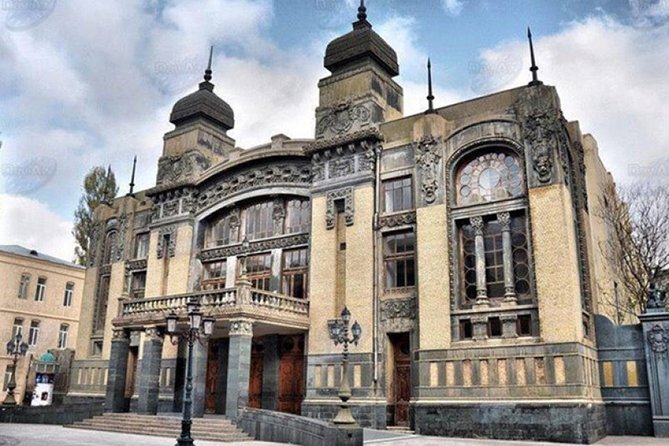 Half-Day Baku Private Walking Tour with Pickup - Price and value: what $55 really buys you