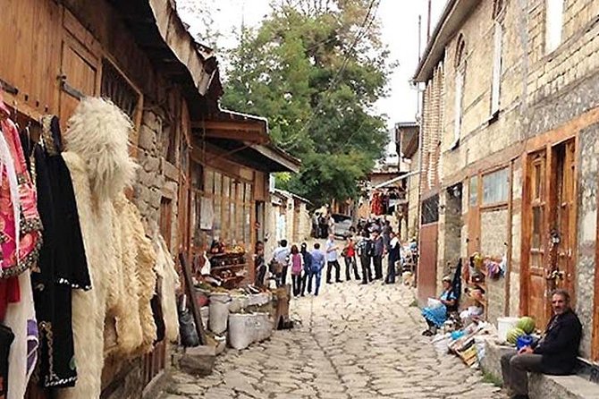 Independent tour to Shamakhi & Lahij - Lahij: a Silk Road craft village you can actually slow down in