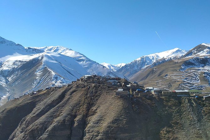 Khinalig - Gleykhudat 1 day hiking tour - Getting to Guba and up to Khinalig by 4x4