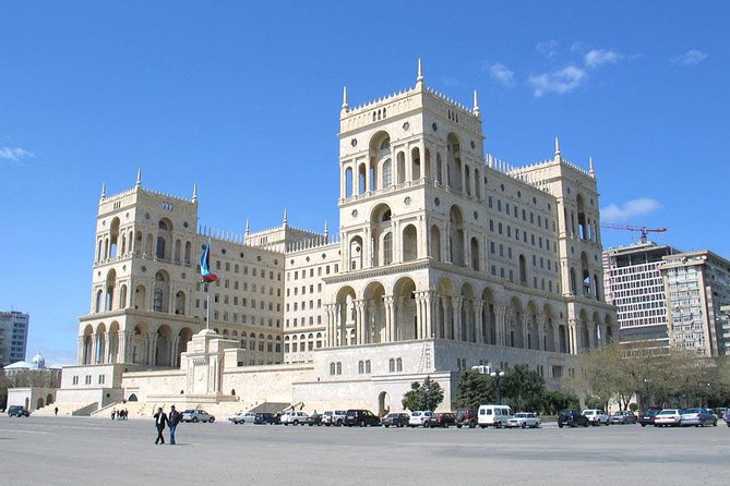 Old and Modern Baku City Private Tour - Baku Boulevard: a promenade with oil-era roots