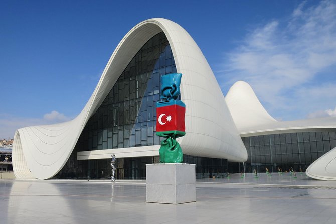 Old and Modern Baku City Private Tour - Baku Old City: fortified walls and UNESCO impact