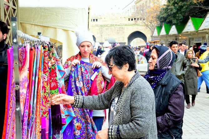 Old and Modern Baku Tour ( Day & Night Time) - Azerbaijan Carpet Museum: a pause that actually teaches