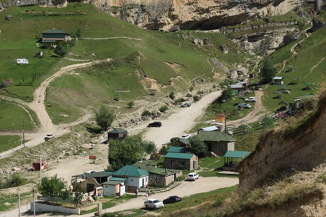 Shahdag Majesty of the Caucasus Unforgettable 2 Day in Azerbaijan - The role of Niko: prompt timing, clear explanations, and no wasted stops
