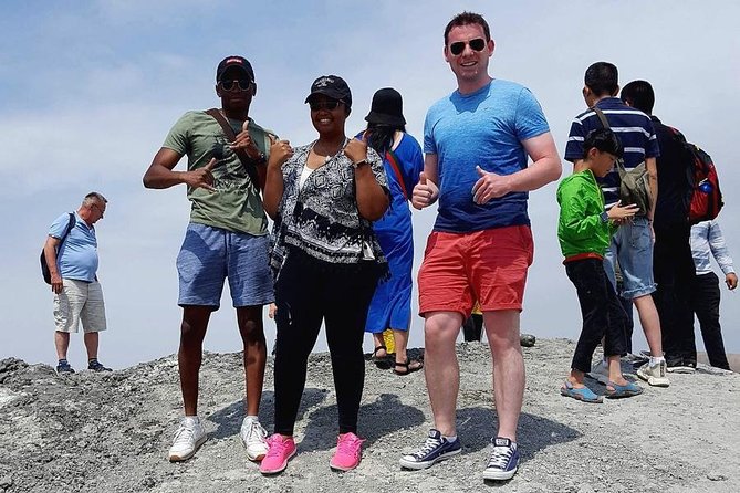 Small-Group Day Trip to Gobustan, Mud Volcanoes, Ateshgah & Yanar Dagh - Stop 1: Gobustan Rock Art Museum and National Park